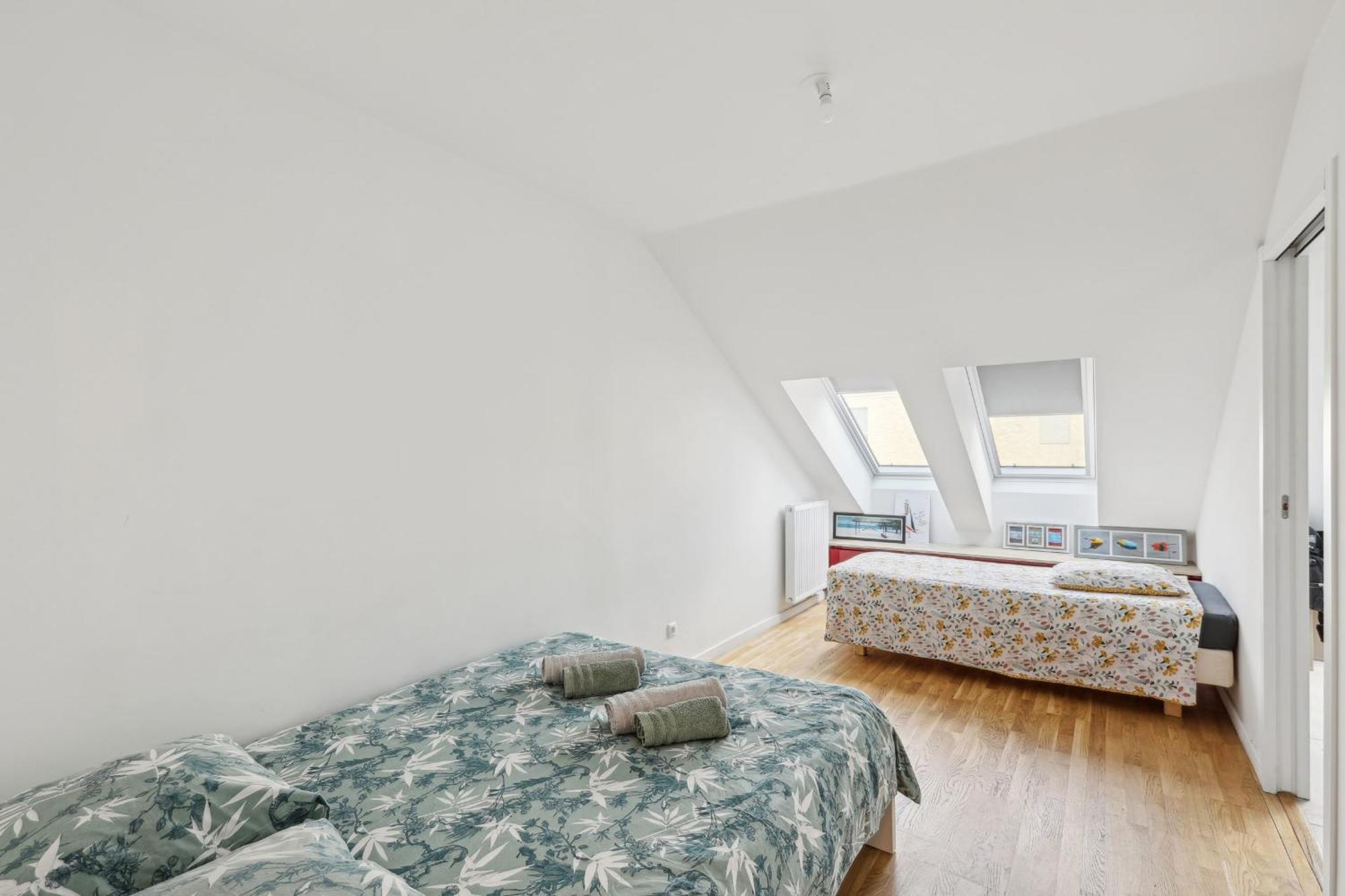 Spacious And Bright Apartment บอร์โด ภายนอก รูปภาพ