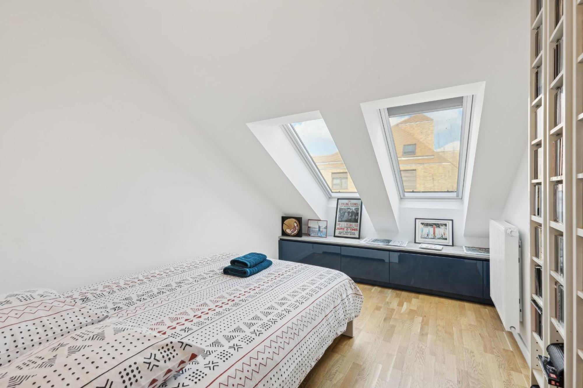 Spacious And Bright Apartment บอร์โด ภายนอก รูปภาพ